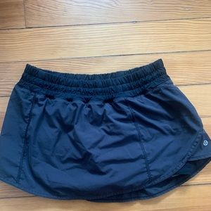 Lululemon Black Skort 6 M